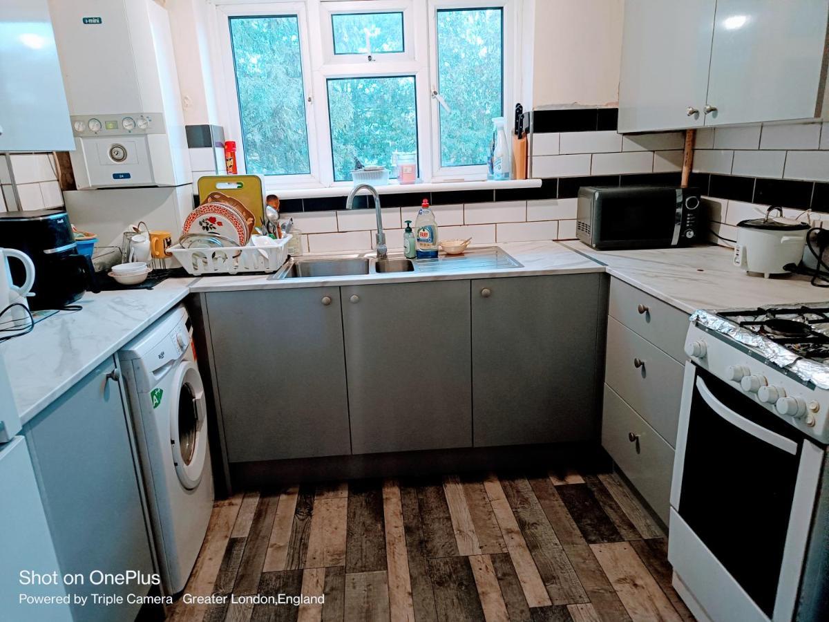 London'S Bed With Breakfast & Free Parking Leilighet Eksteriør bilde